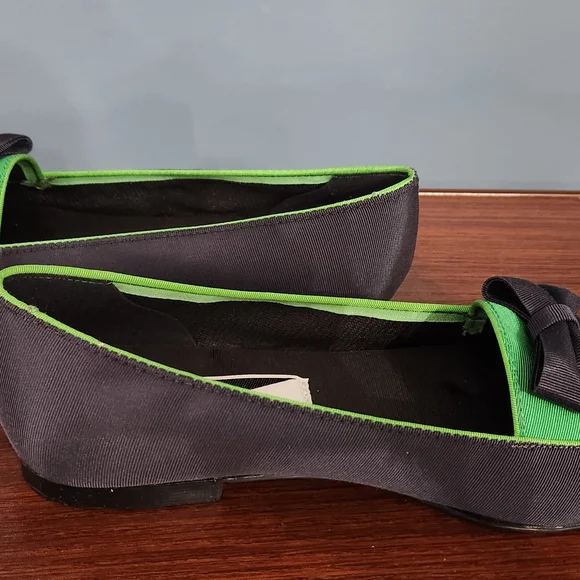 Mootsies Tootsies Green and Black Flats with Bow - Picture 3 of 5